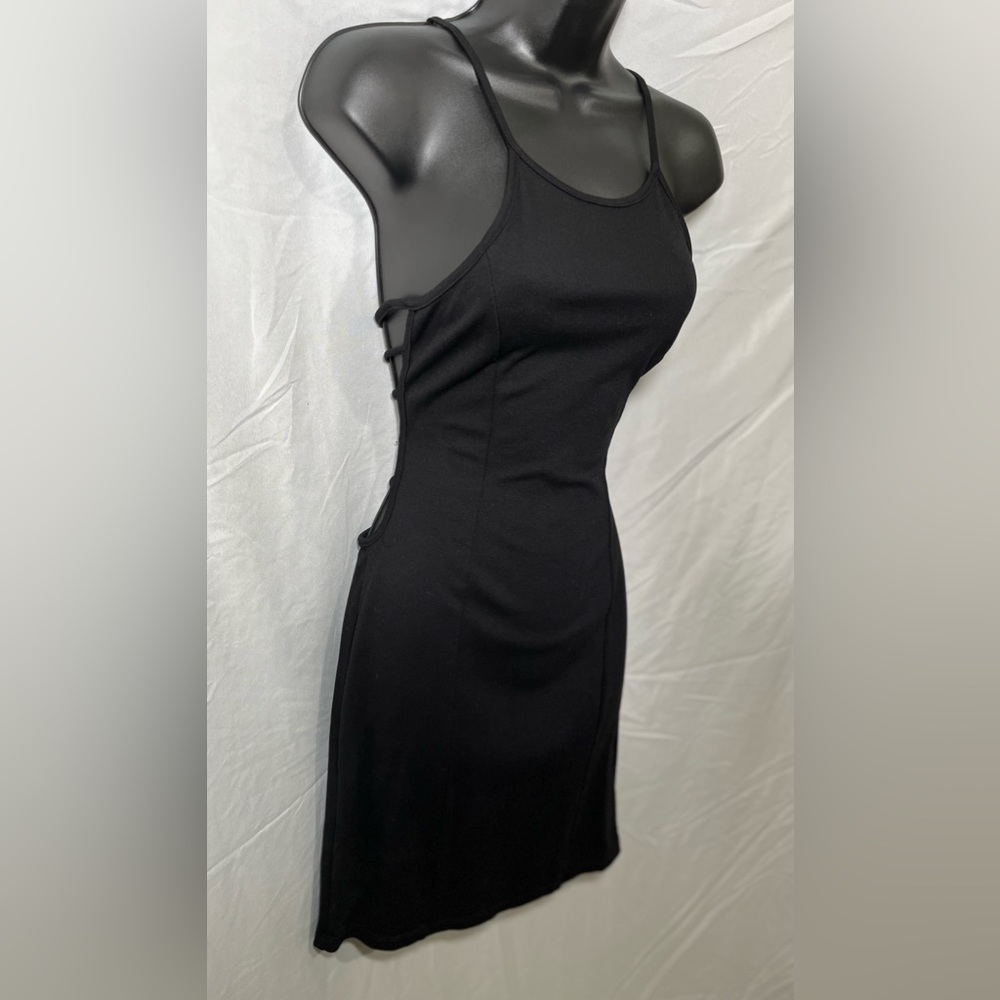 Black fashion nova mini dress - Picture 5 of 7